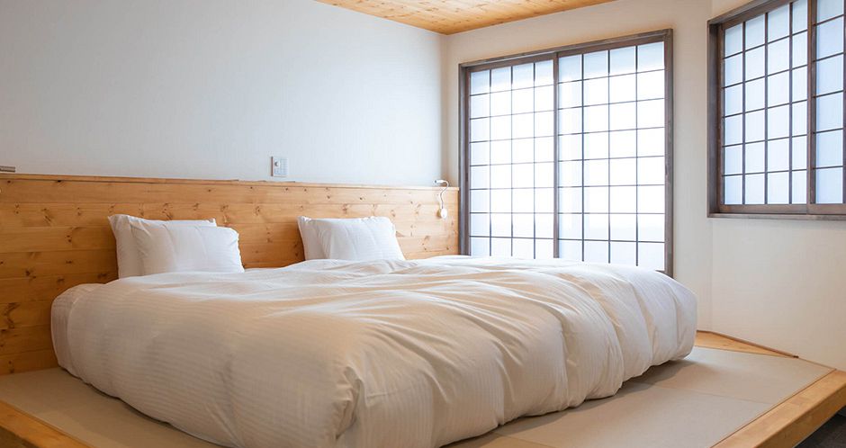 Spacious and comfortable Western or Japanese style rooms. Photo: Kawazen - image_4
